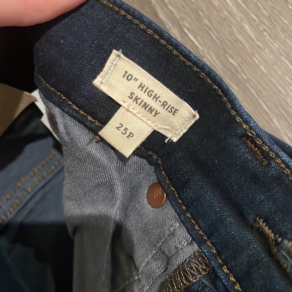 Madewell Dark Wash Skinny Jeans - Picture 4 of 4